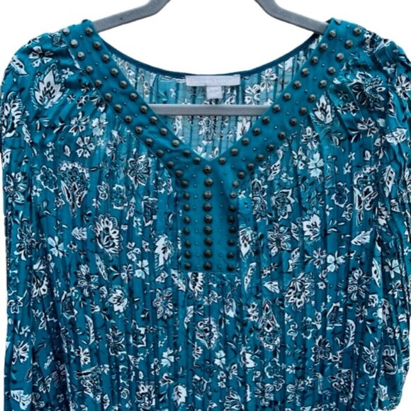 Woman Within NWOT Embellished Pleated Blouse Blue Floral Flare Sleeve Plus 18/20 - Picture 2 of 8